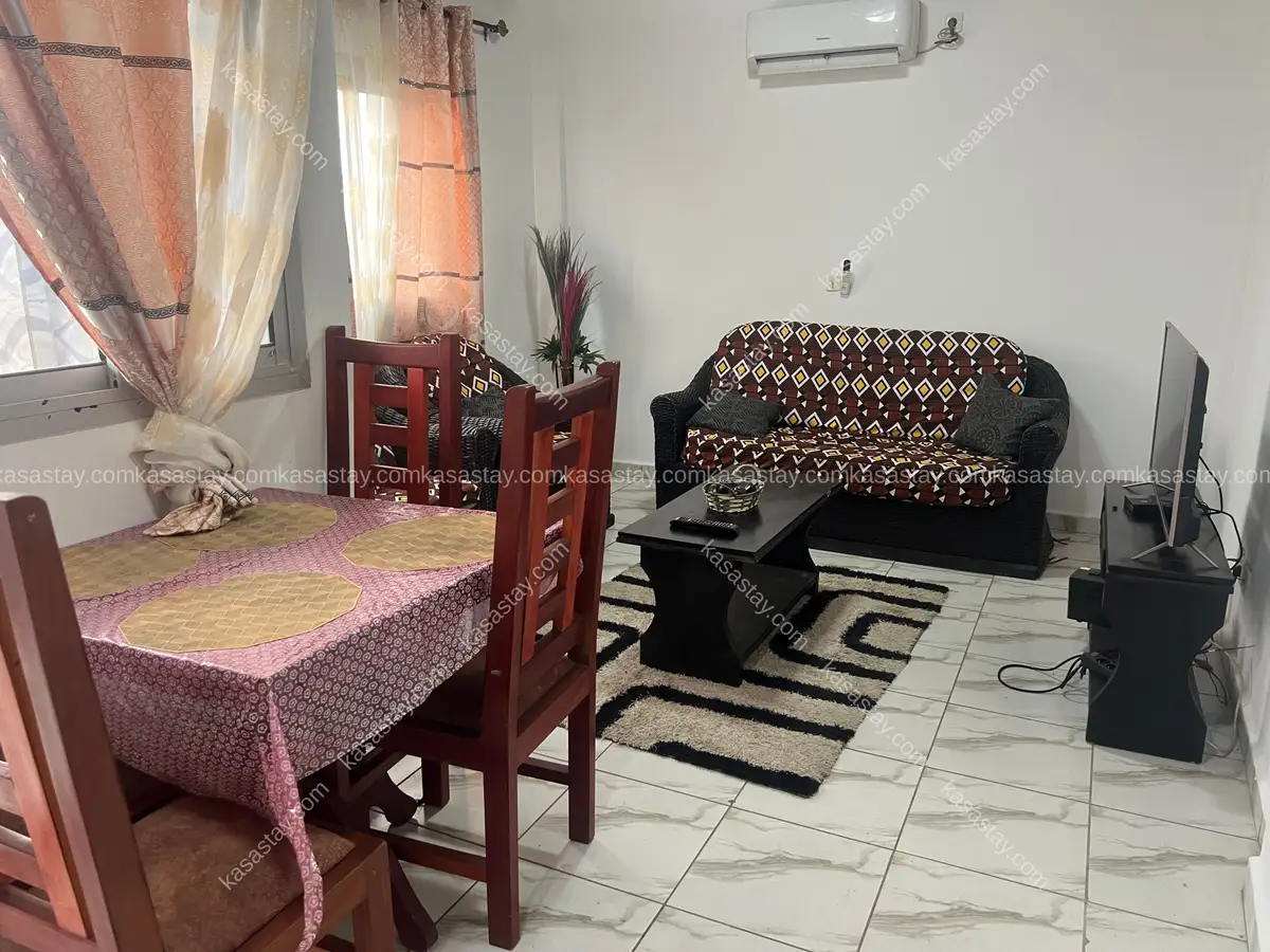 Appartement meublé 14 par résidence HONORINE (bssadi carrefour maçon) 4