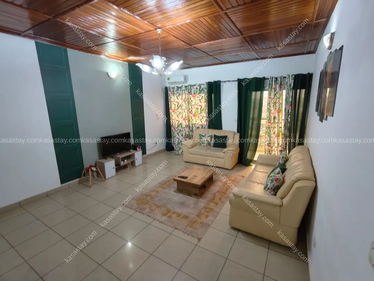 Appartement meublé 2 chambres obobogo entre ministre 4