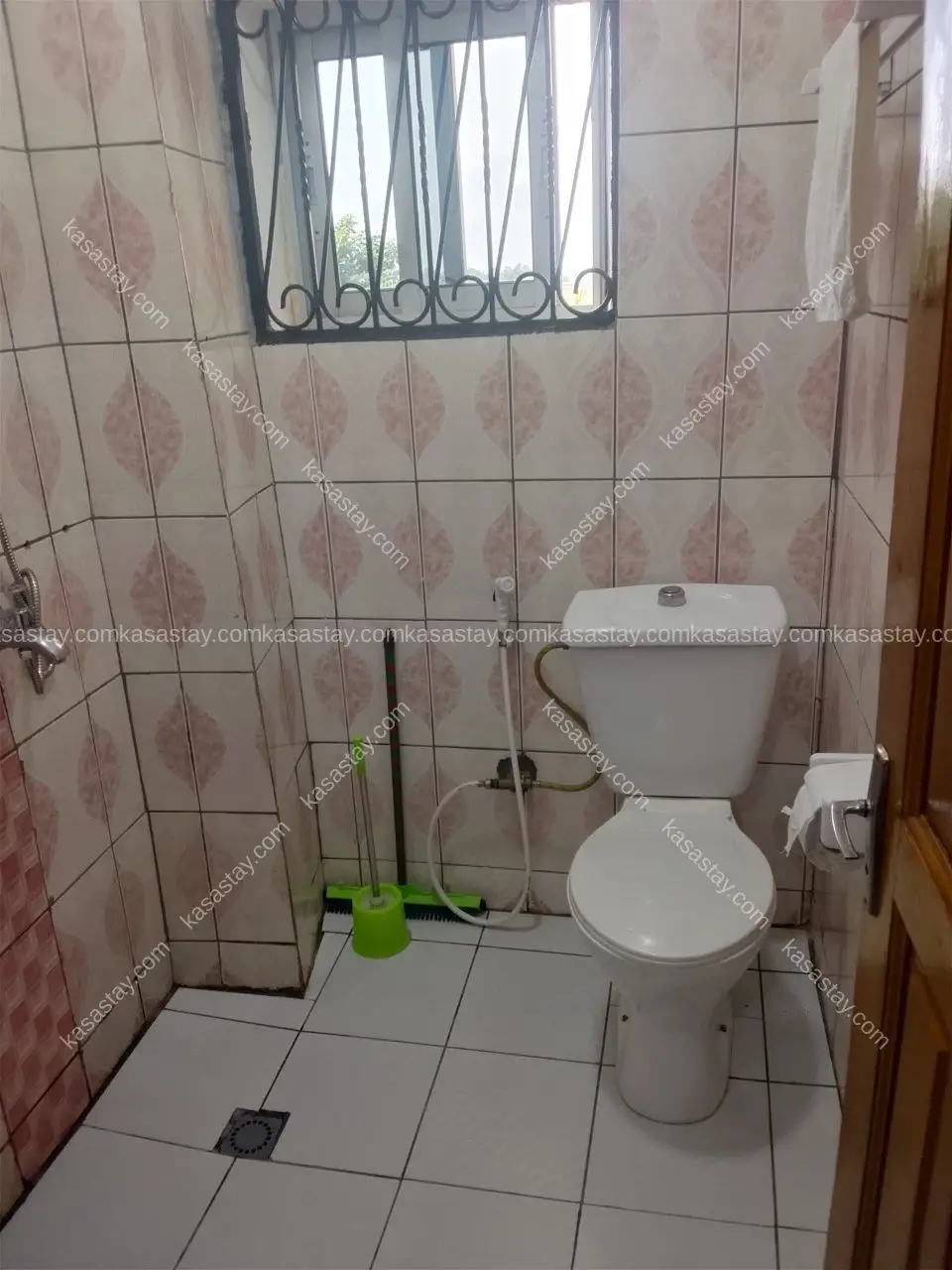 Rooms à Nkolfoulou, 1 chambre 3