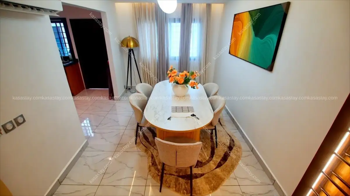 Apartment in Kotto-Bloc, Douala, 3 bedrooms 3