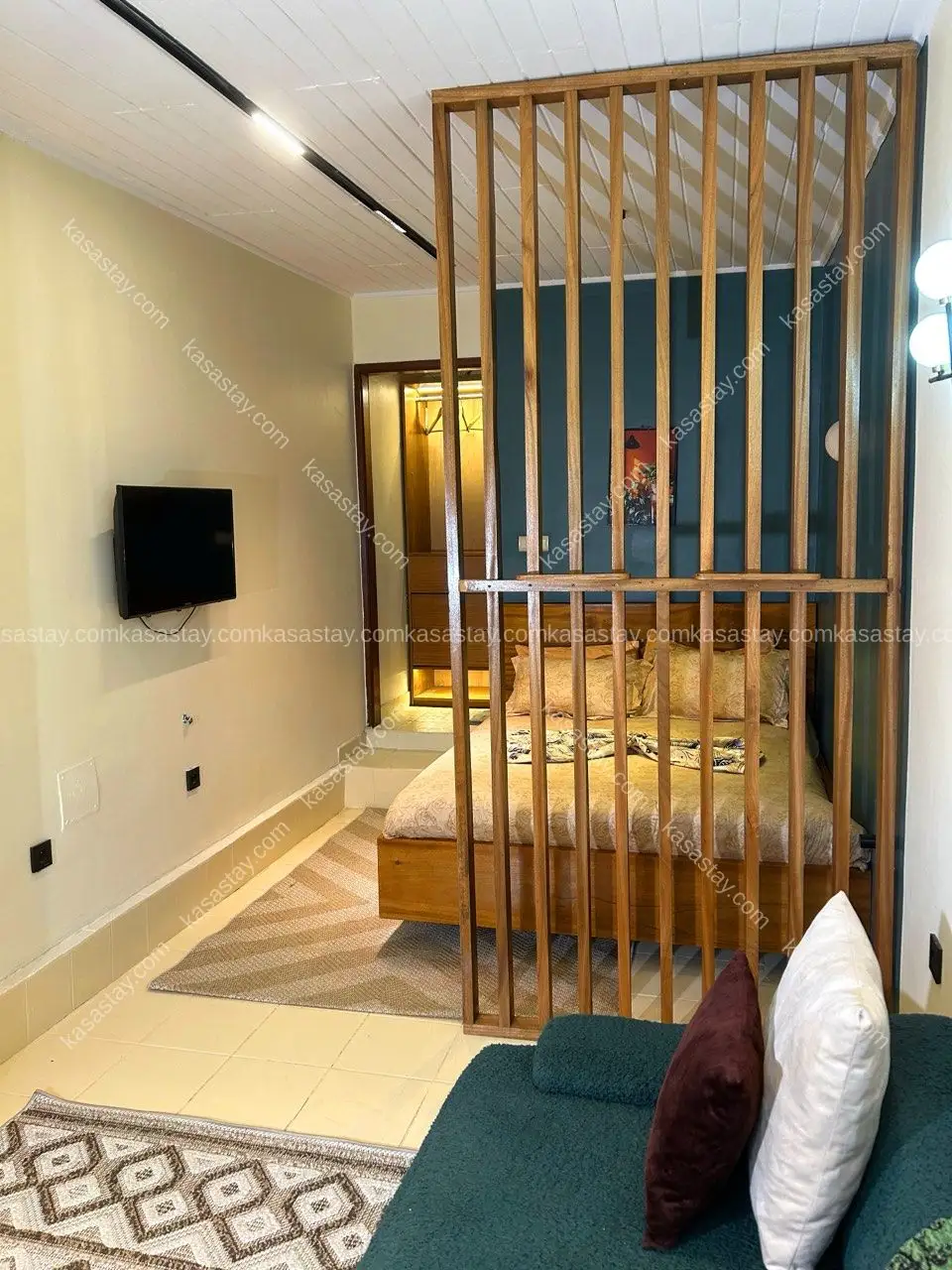 Rooms in Bonamoussadi, Douala, 1 bedroom 5