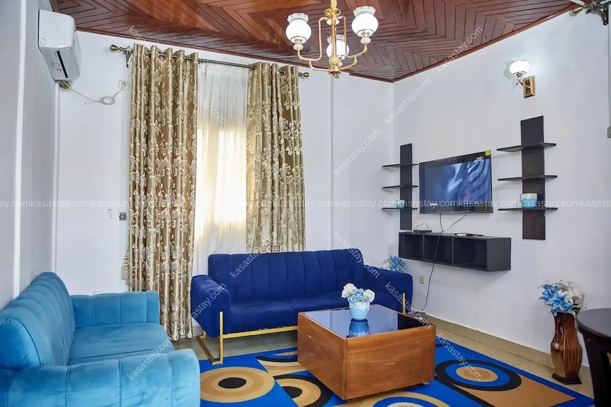 Studio meublé S41 par résidence modon (logbessou)