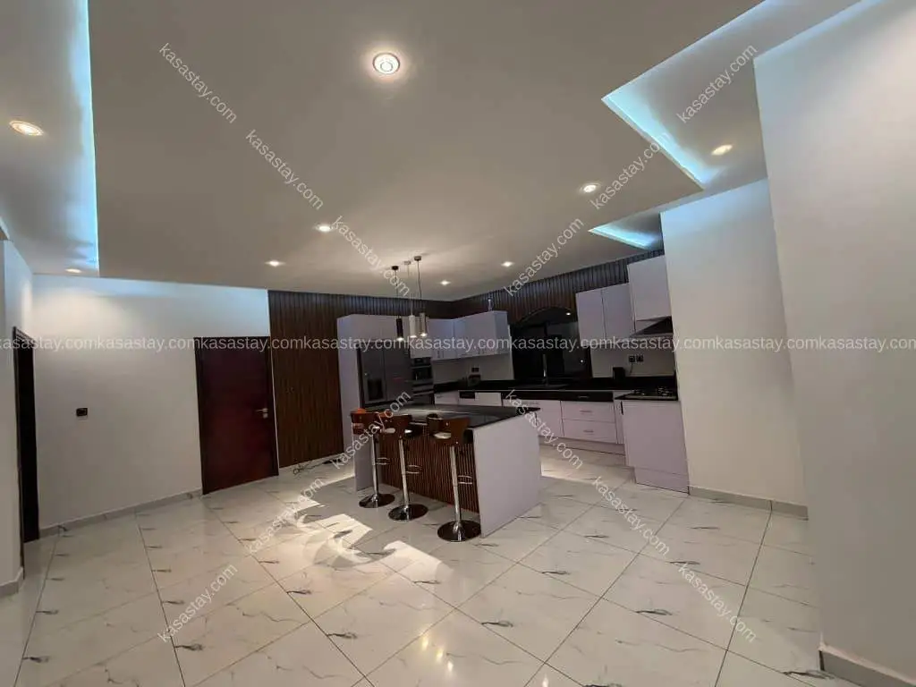 DUPLEX MEUBLÉ DE LUXE PAR L&H HOME ( YAOUNDÉ-NKOABANG) 4