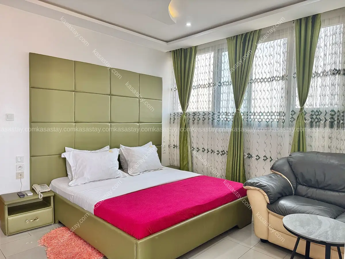 Chambre 12 par RESIDENCE LA MARINA (Bonamoussadi face opiom gold)
