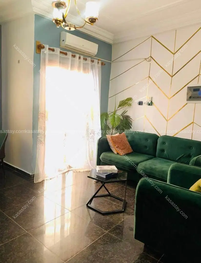 Studio Meublé HOLLYWOOD (DLA/LOGPOM)
