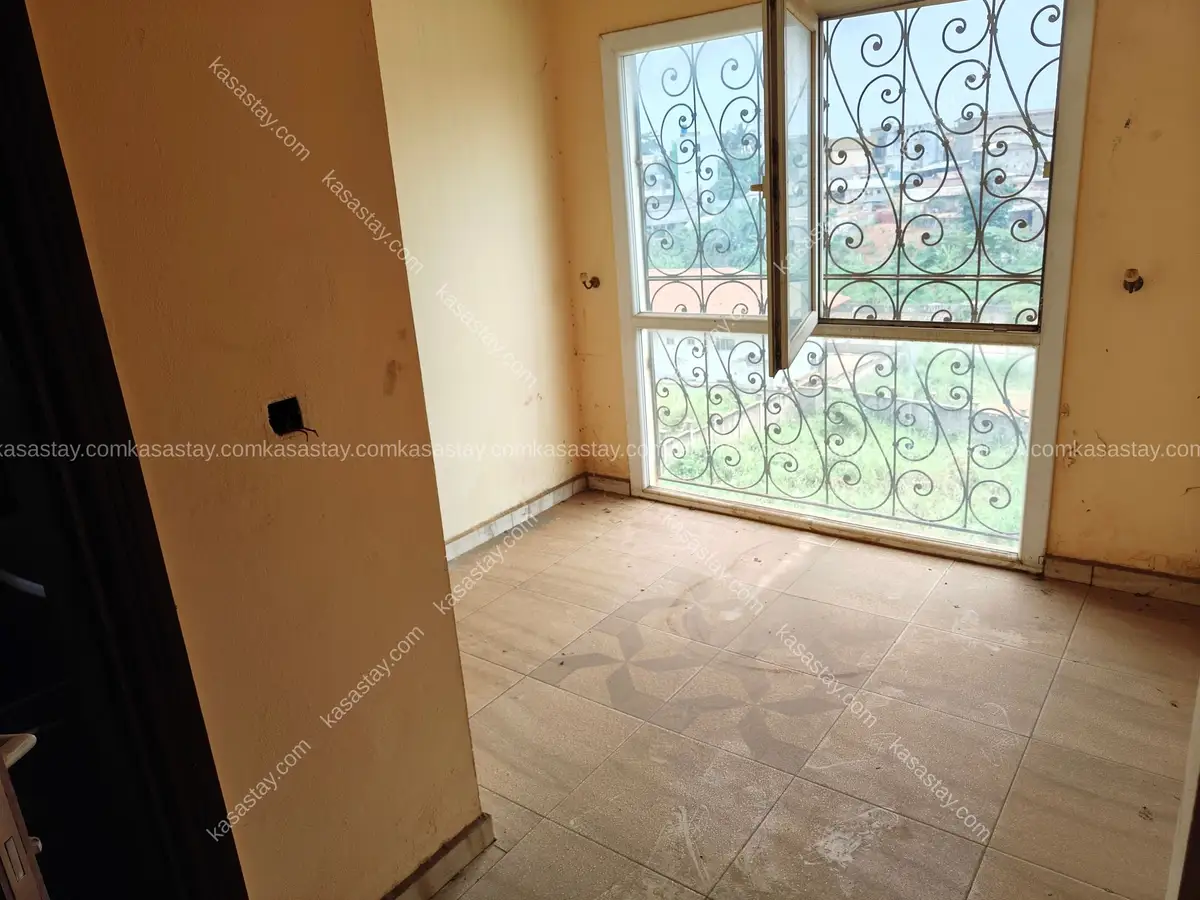 Appartement moderne idéal pour structure or entreprise a olezoa 5