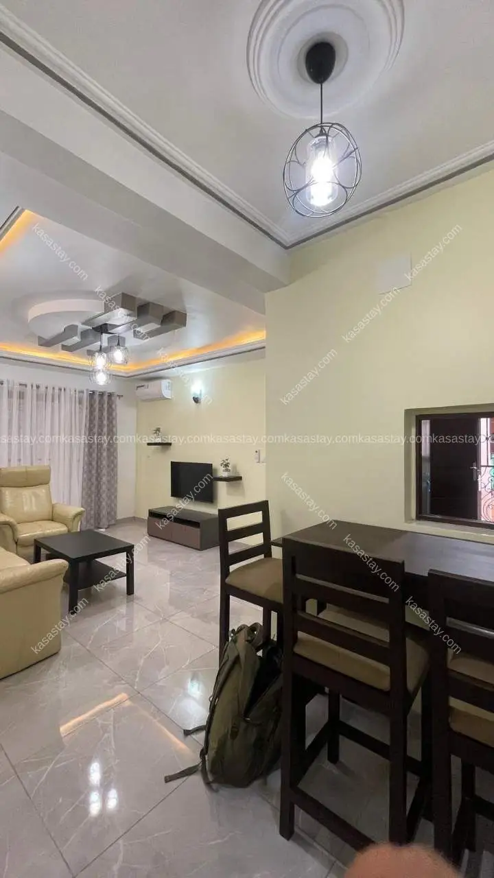 Logement à Public School De Nkolndongo, 1 chambre