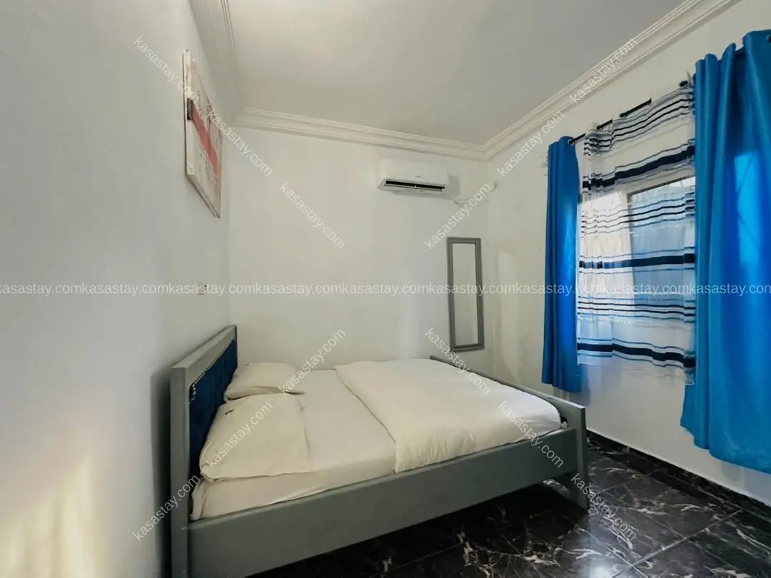 Studio ROYAL 1 by CP 5 - (Cité des palmiers) 4
