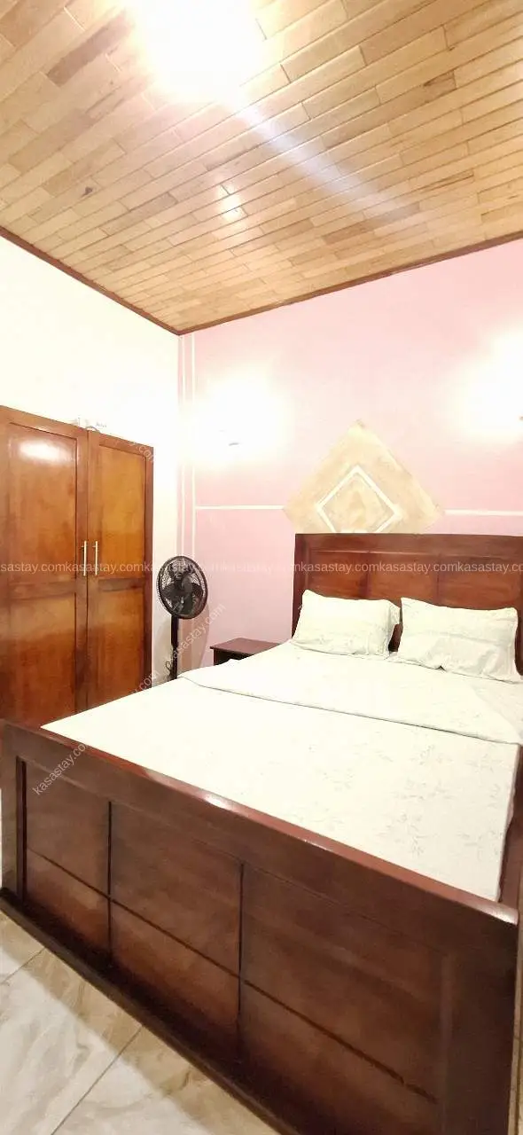 Apartment in Biyem-assi, 2 bedrooms 4