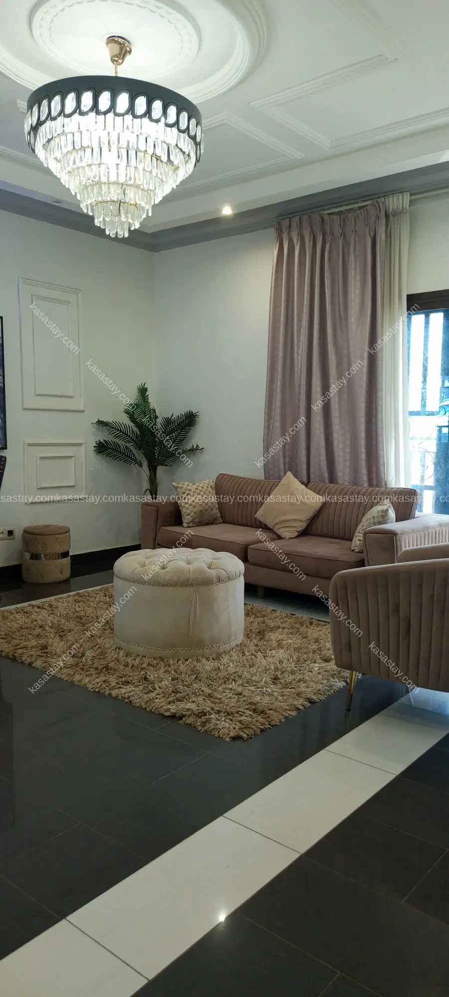 appartement 2 by résidence Kerstin ( makepe parcours vita)