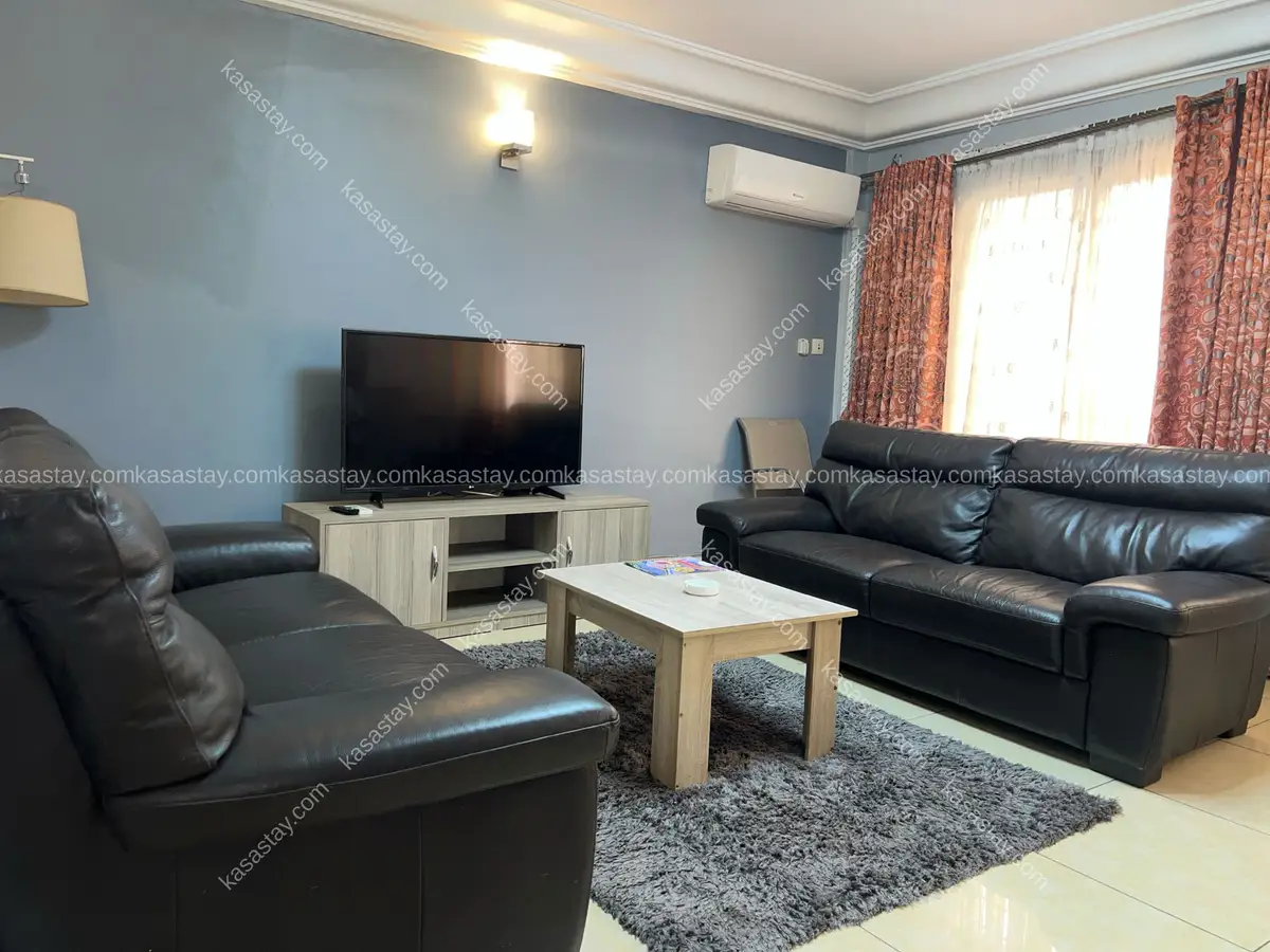 Appartement meublé 5A par RÉSIDENCE LOUMIA PREMIUM (Bonapriso) 2