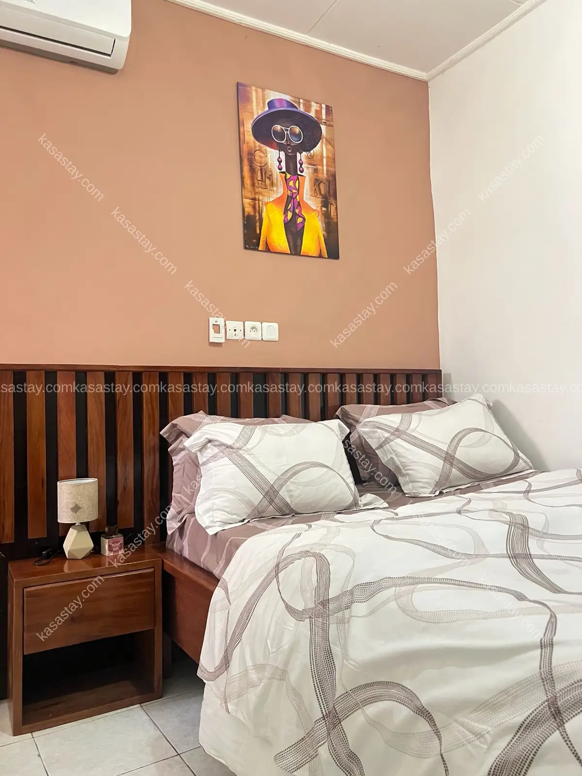 Magnifique studio meublé à louer à Akwa 3