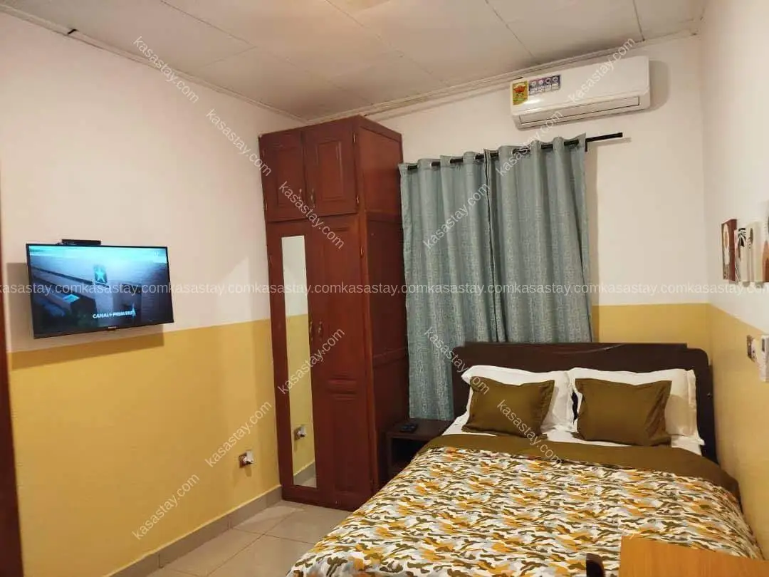 Chambre à Tkc, Yaoundé, 1 chambre