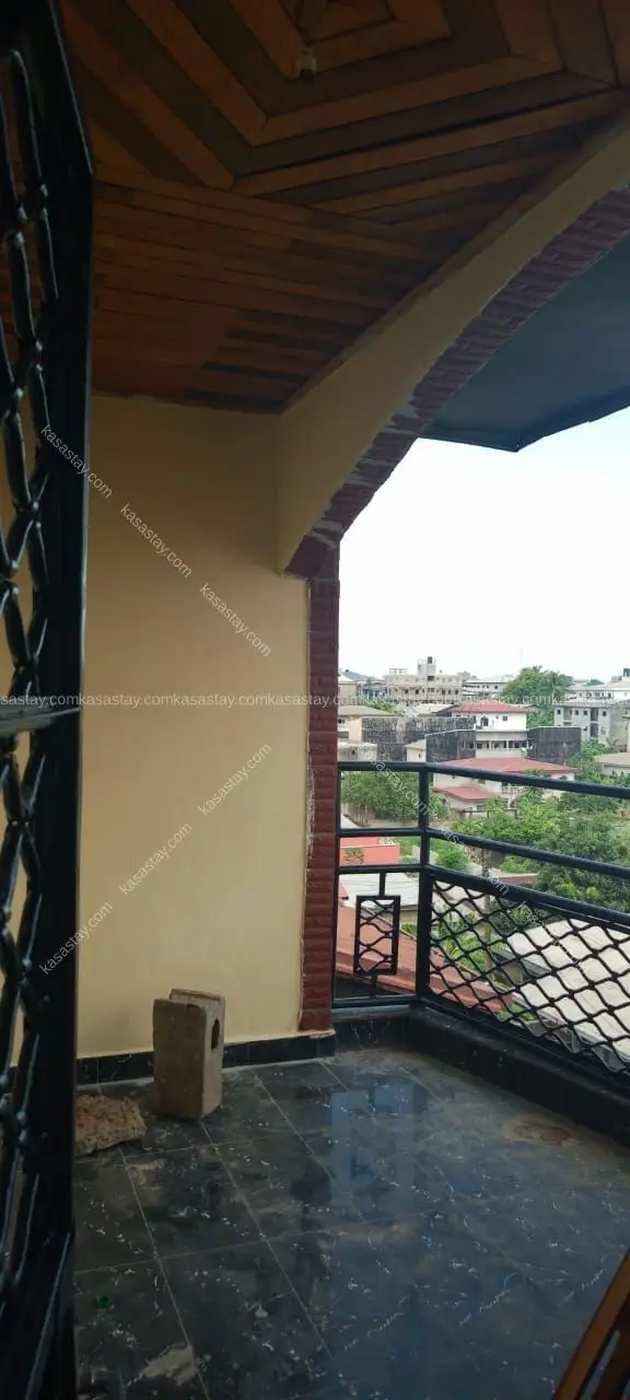Appartements non meublés par résidence CAVIAR logbessou 3