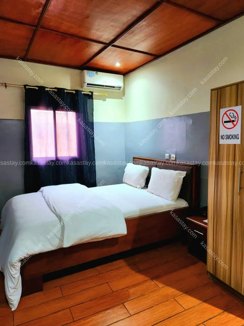 Rooms in Djoungolo I, 1 bedroom