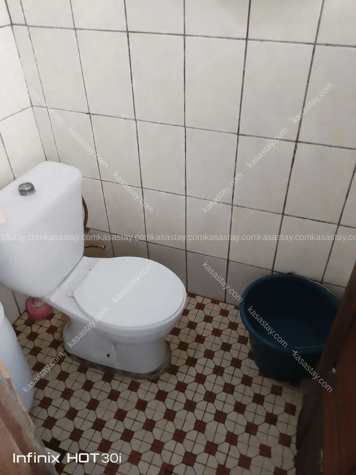 Chambre meublée par Willy Home Logbessou ( entrée briqueterie ) 4