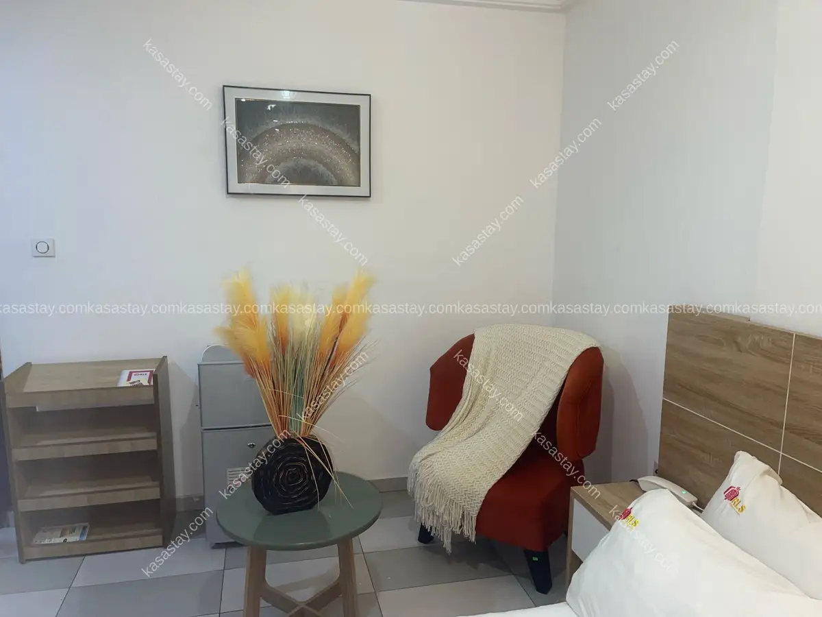 Chambre meublée 104 par résidence le SOMMET (Logpom) 2