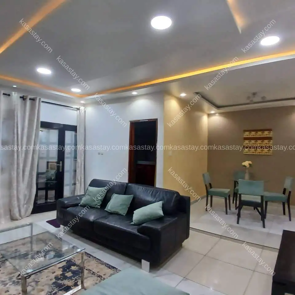 Apartment in Camp Sic, Bertoua, 2 bedrooms 5