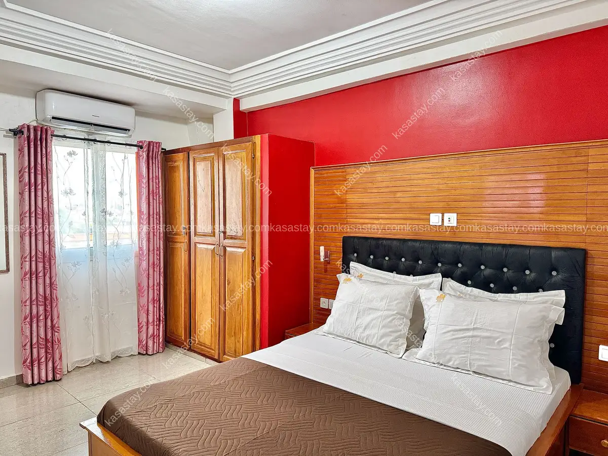 Studio 3 by RESIDENCE LA MARINA (Bonamoussadi face opiom gold) 4