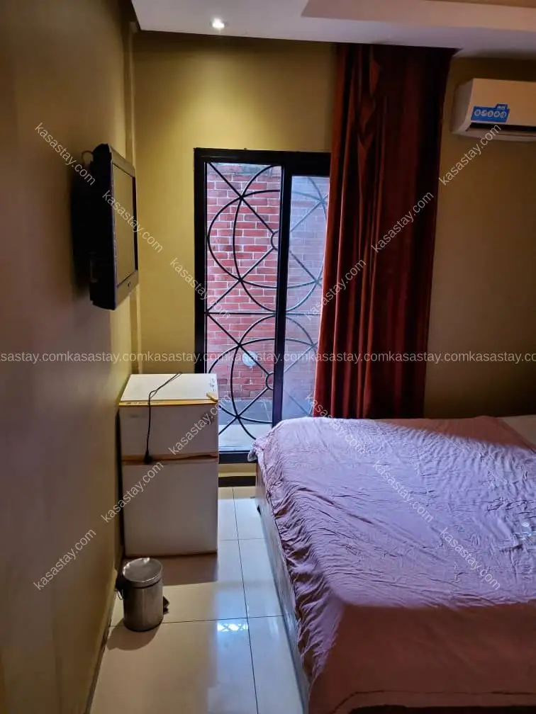 Chambre meublée 1 Le Panam (Makepe Missoke au niveau du supermarché domino) 3