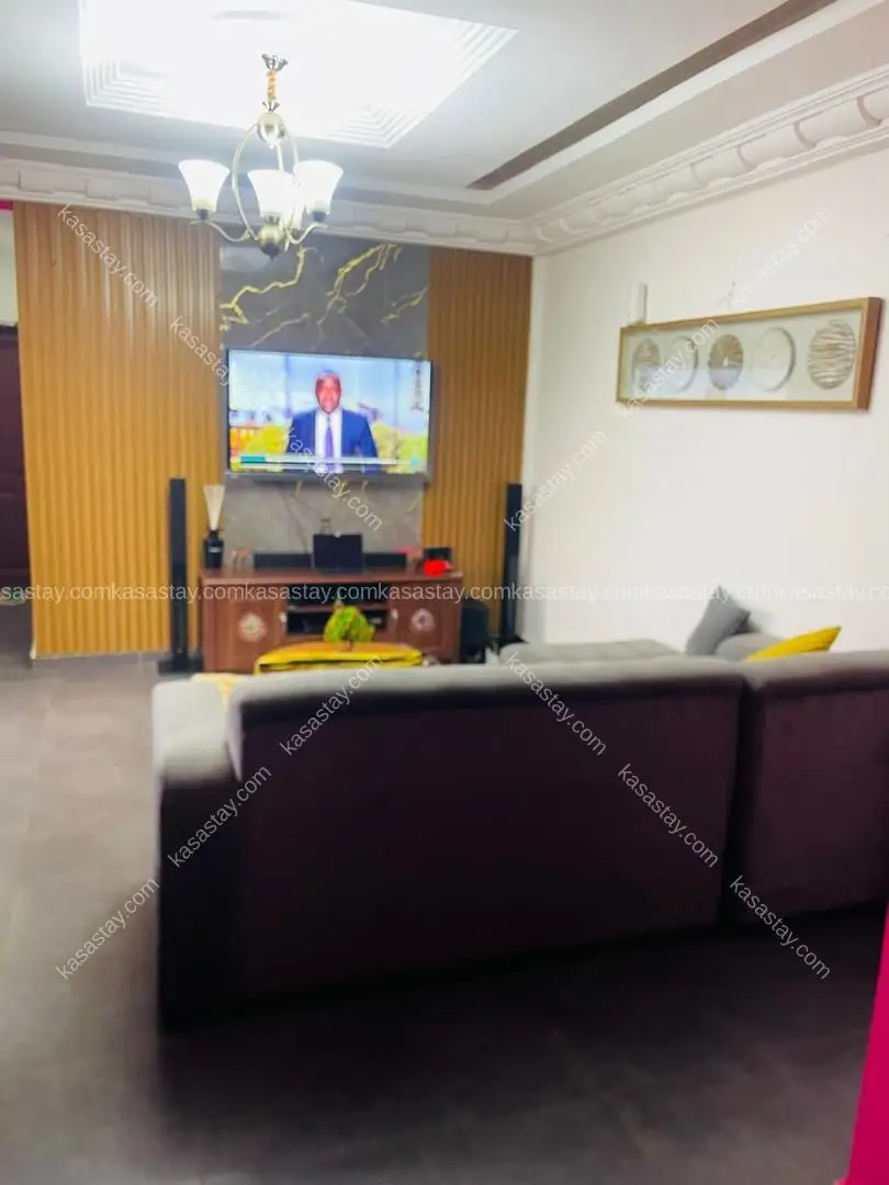 Studio Meublé ultra chic à la brigade odza 3