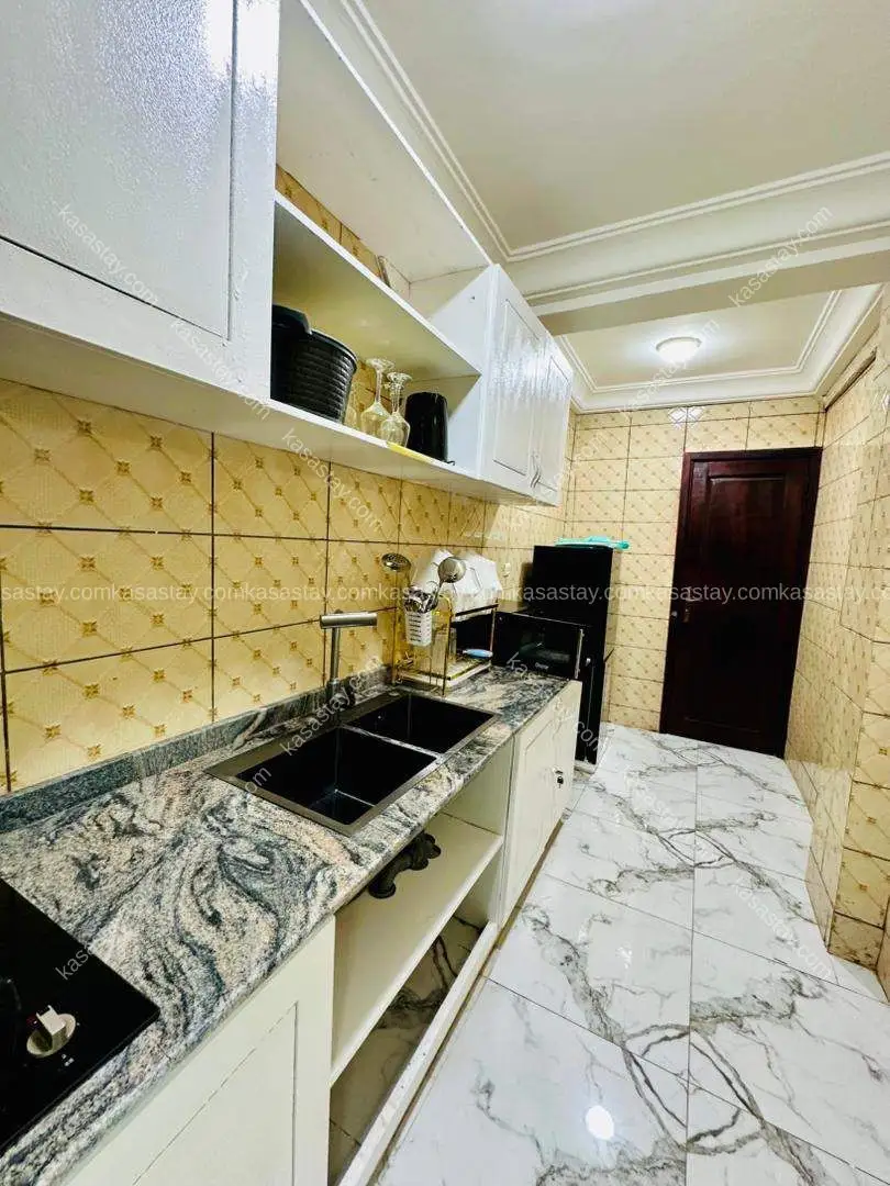 Apartment in Mary Lumiere Makepe Missoke 4