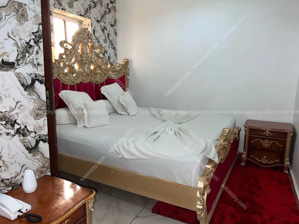Chambre meublée royale 201 par ÉLU APPART (terminus bonamoussadi)