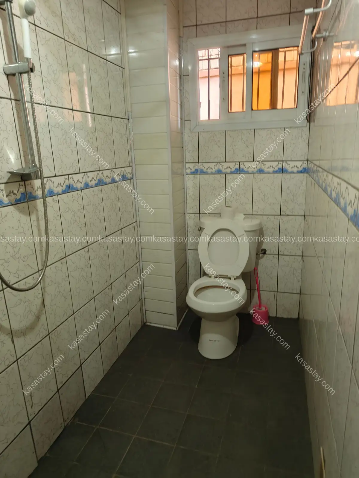 KAMBUSO Furnished Appartement with swimming pool simbock 4 4