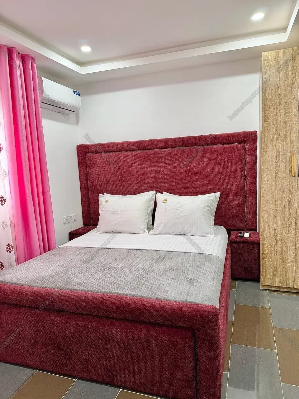 Room in Logpom, Douala, 1 bedroom 4