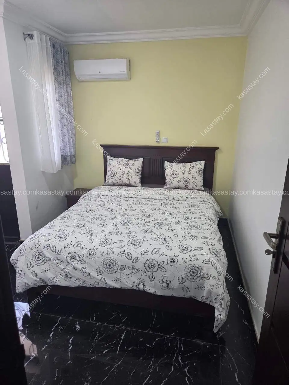 Studio à Public School De Nkolndongo, 1 chambre 2