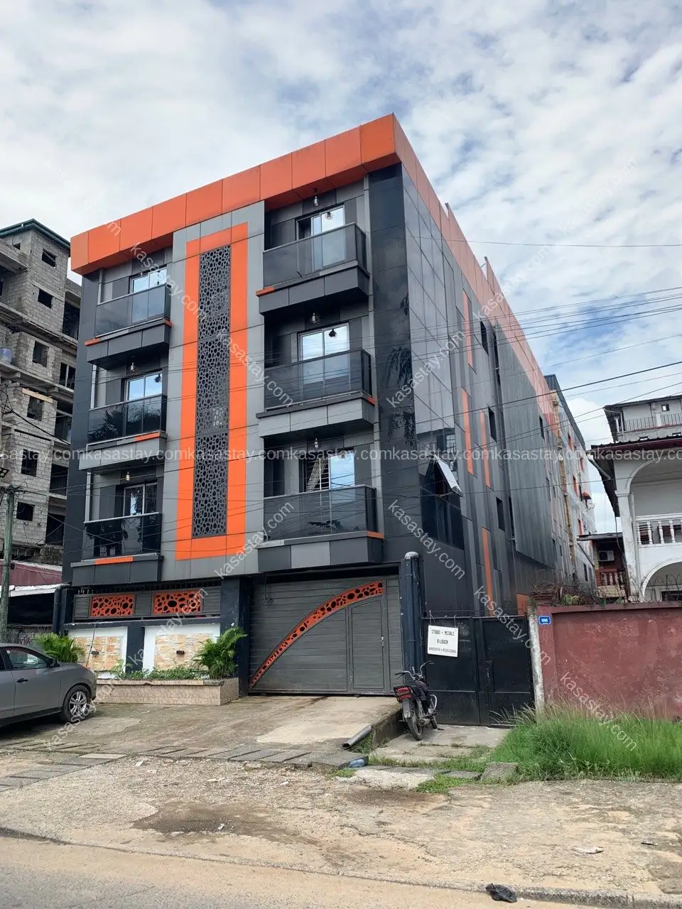 Apartment in Bonapriso, Douala, 3 bedrooms 2