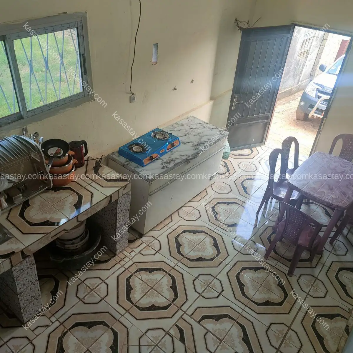 Apartment in Gabon bar, Bafoussam, 6 bedrooms 4