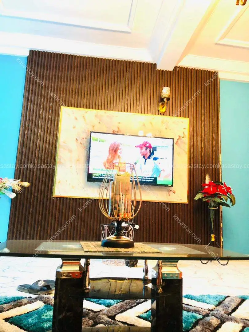 Apartment in Mary Lumiere Makepe Missoke 4