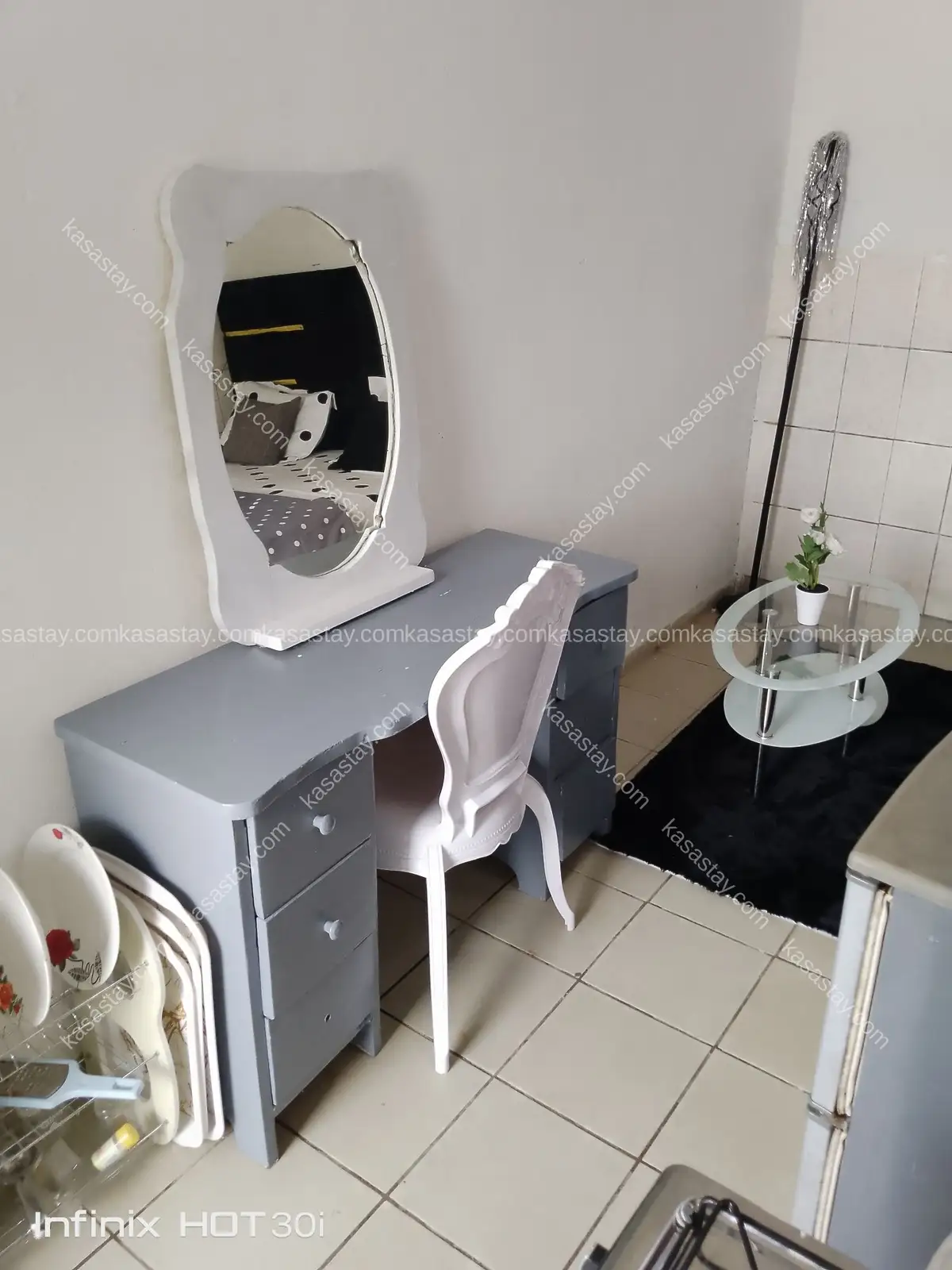 Chambre meublée par Willy Home Logbessou ( entrée briqueterie ) 5