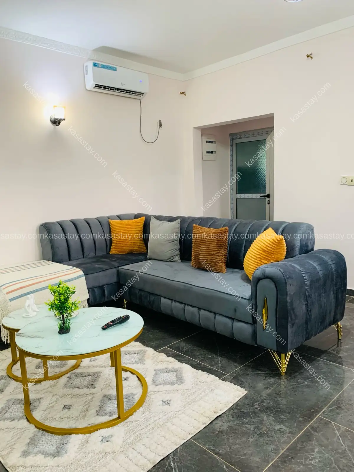 Un studio moderne à tropicana mvan 4