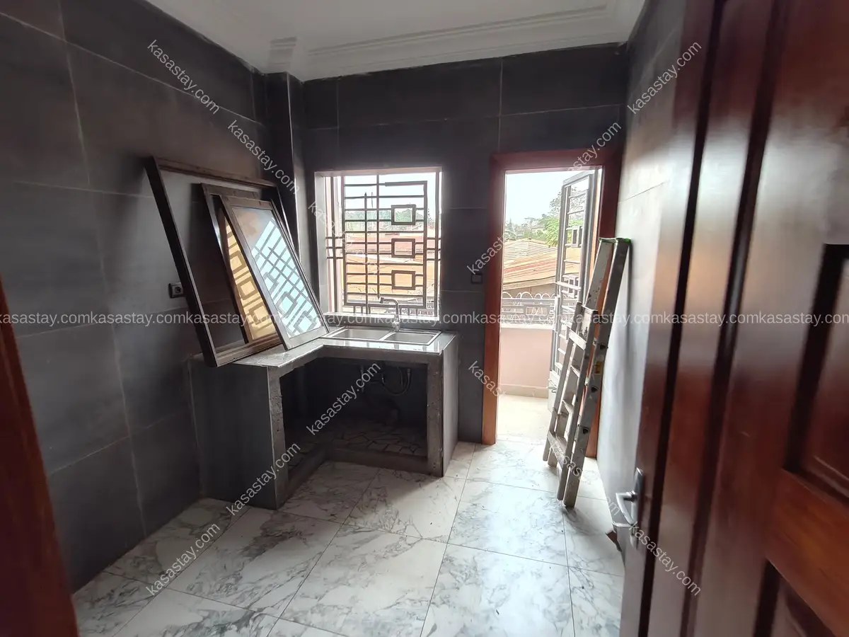 Apartment in Centre, Yaoundé, 2 bedrooms 3