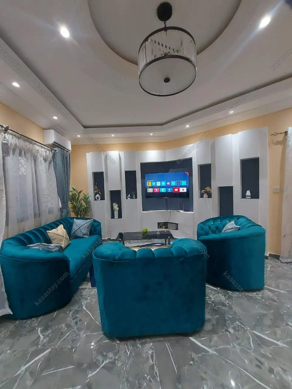 Apartment in Ngoyè Plateau, 2 bedrooms 3