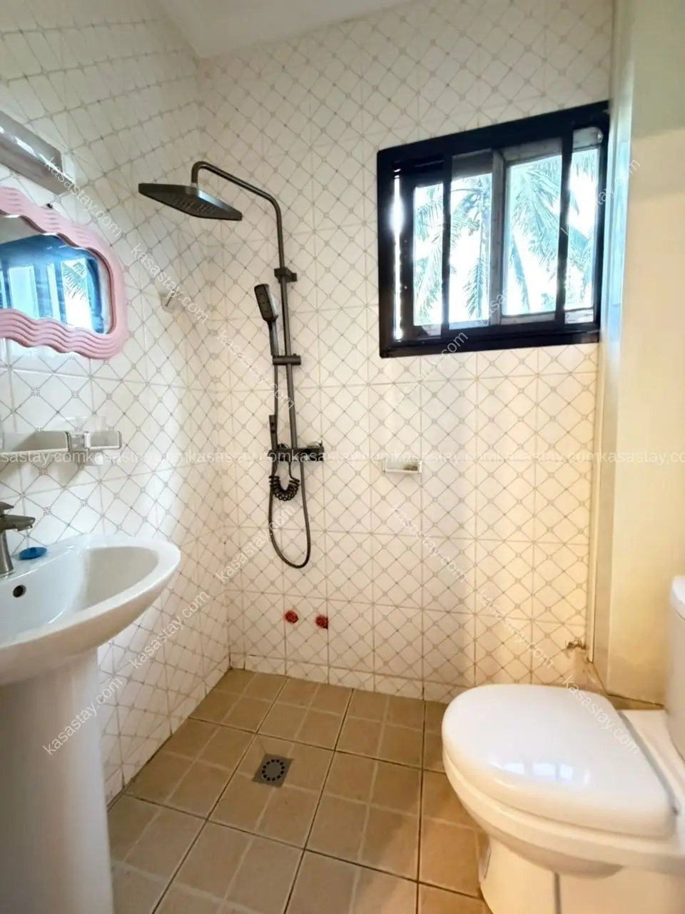 Apartment in Ekoumdoum, Yaoundé, 2 bedrooms 4