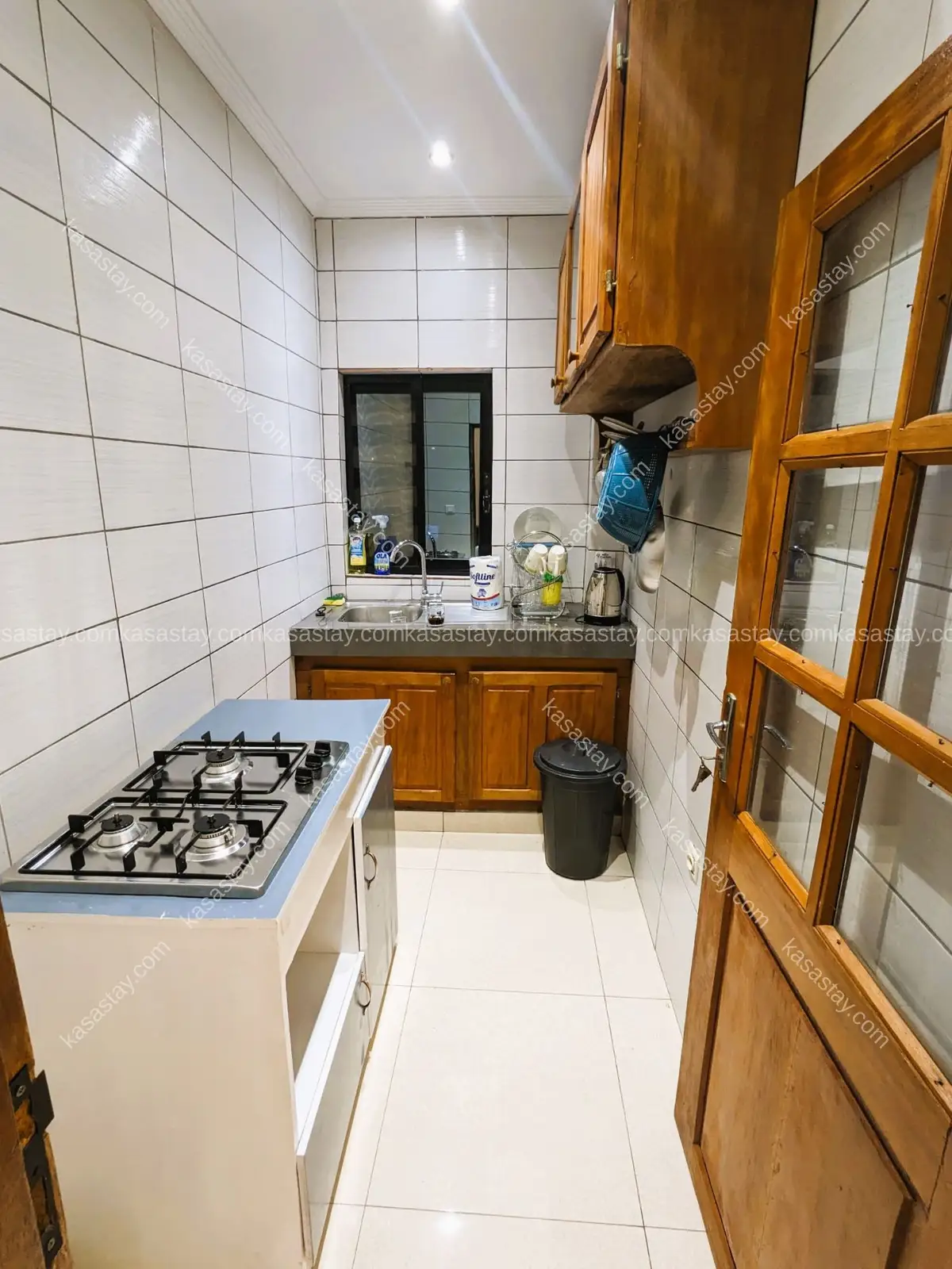 Appartement 1 par résidence Eva ( makepe paroisse Sainte Monique) 2