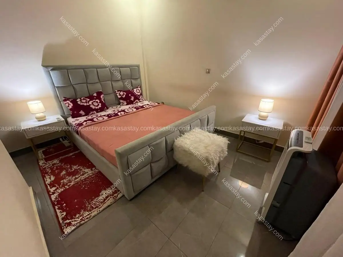 Apartment in Yaoundé, Fouda, 3 bedrooms 4