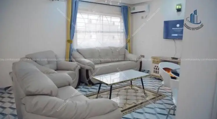 Continental Cozy Fully Furnished Luxurious guest house (ROYAL) situated a Tatam 3