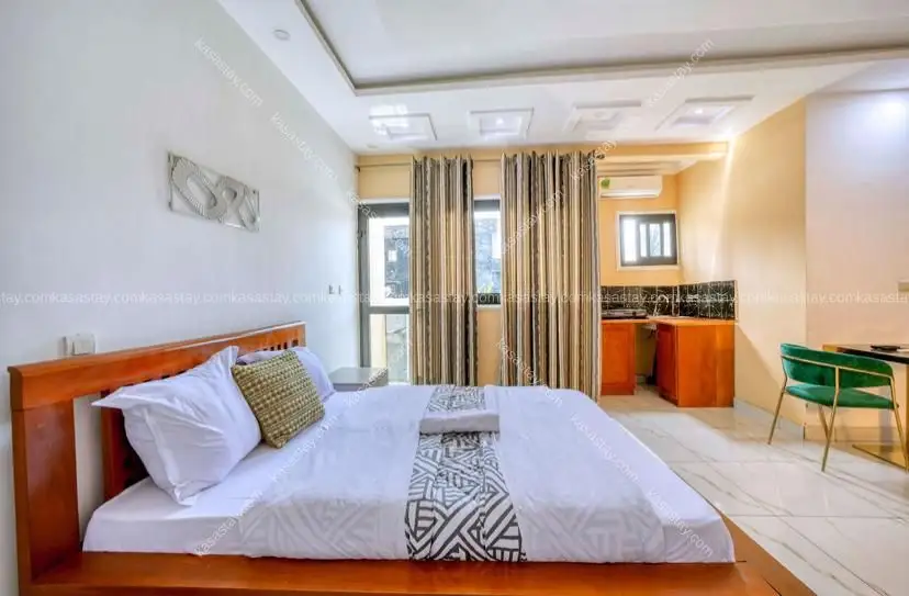 chambre moderne(103) avec coin cuisine à 8mins de l'aéroport de Douala 4