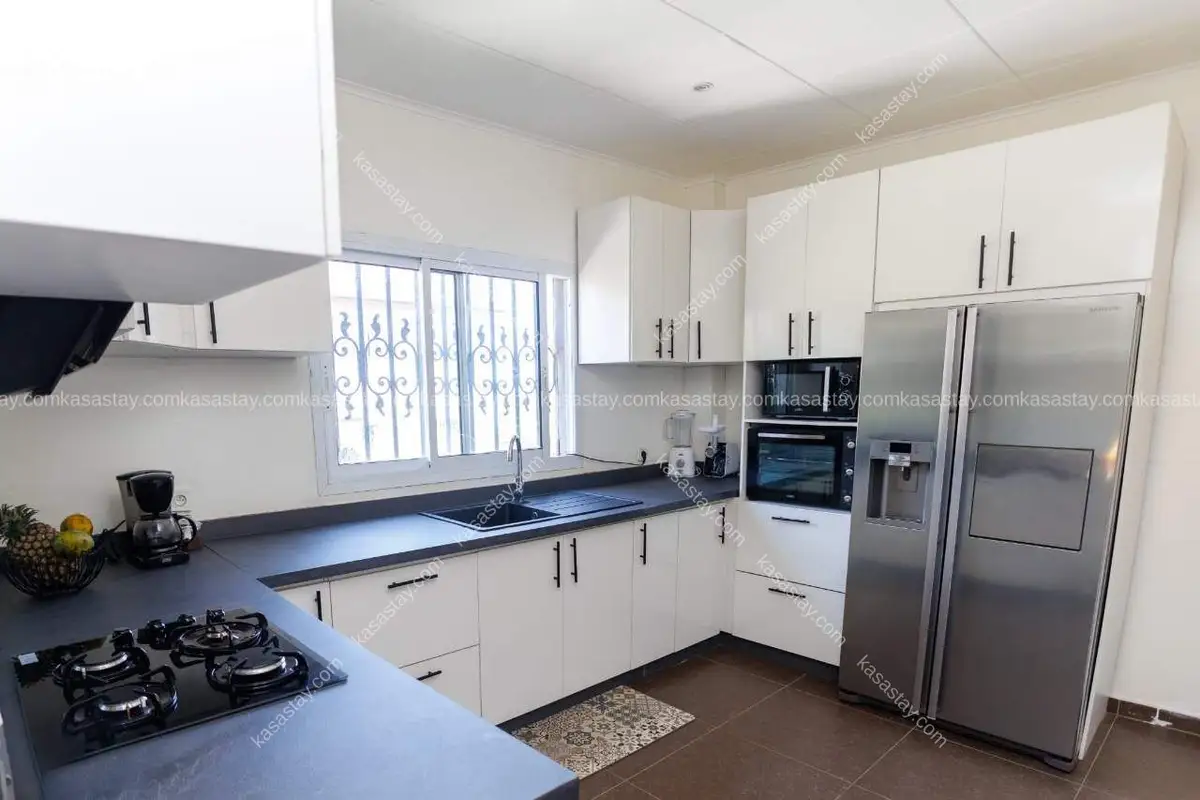 APPART MEUBLÉ DE LUXE PAR MNE ( LENDI – DOUALA) 3