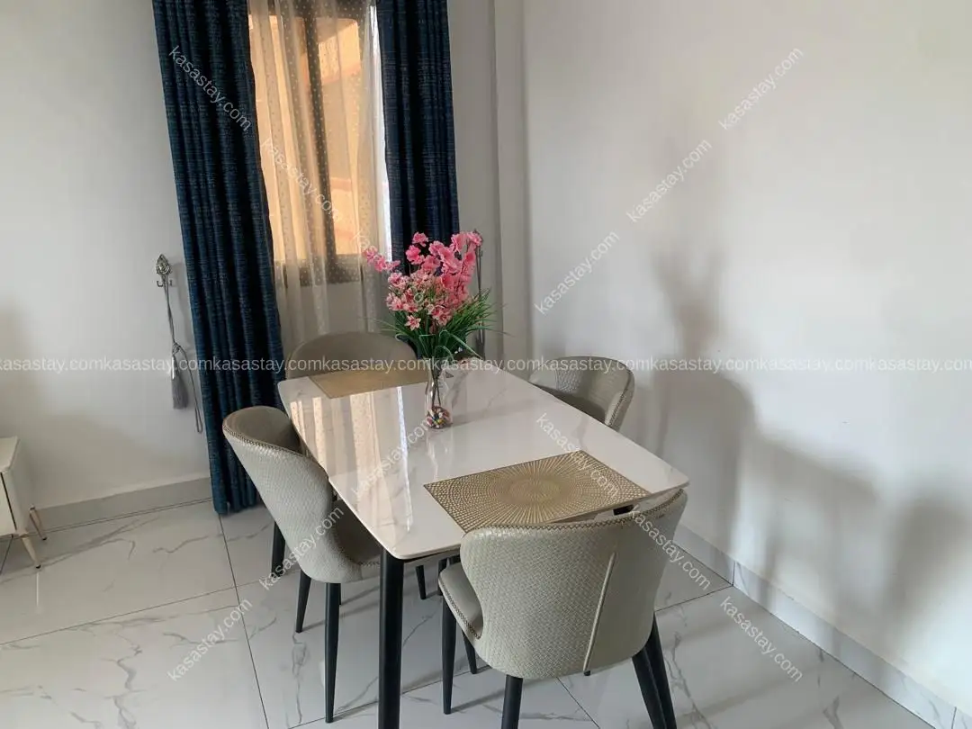 Appartements meublés par PALACE ( Logbesou en face de l'entrée IUC ) 3