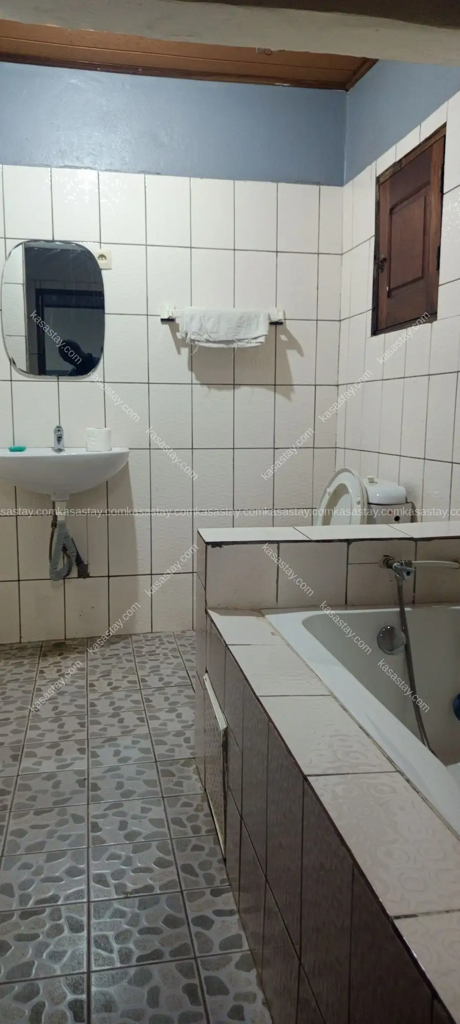 chambre meublée 3 by arole meuble (bonamoussadi carrefour maçon) 4