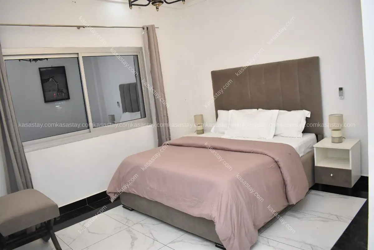 Chambre à Mimboman, 1 chambre 3
