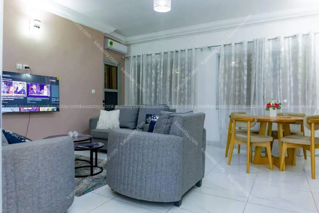 Apartment in Bepanda, 2 bedrooms 4