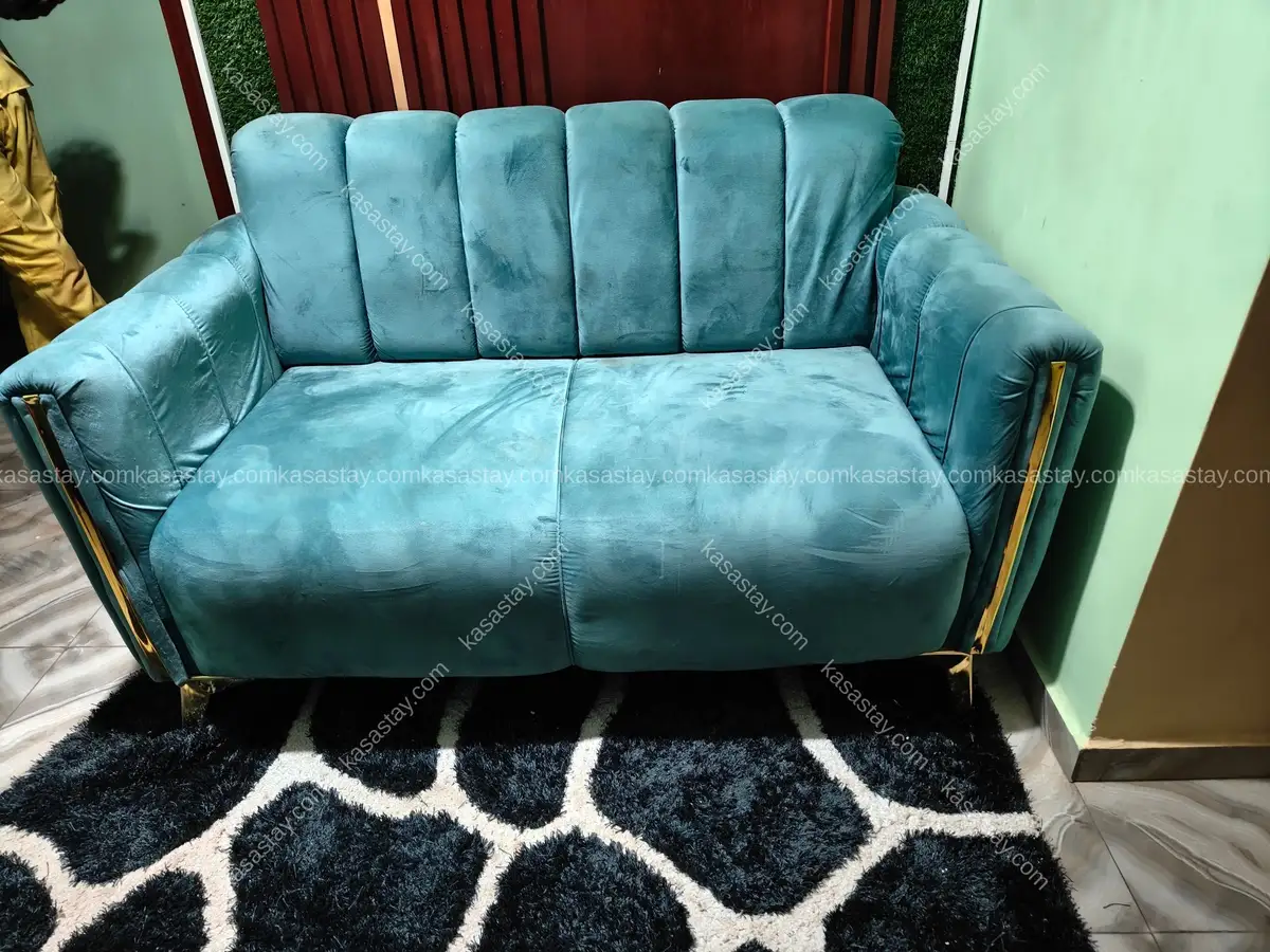 Chambre meublée Amelson 302 simbock(Carefour Mbalgong) 5