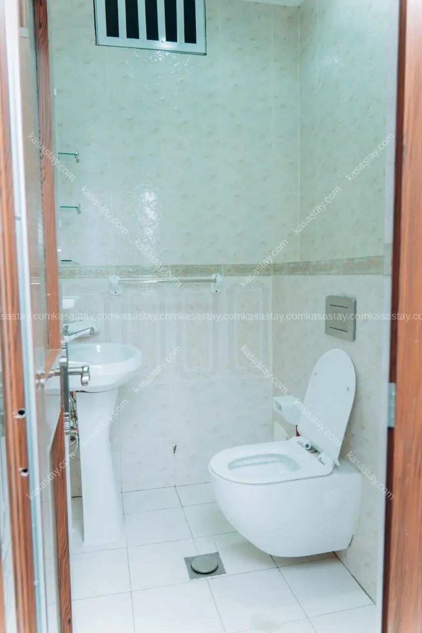 Apartment in Quartier Bastos, 3 bedrooms 5