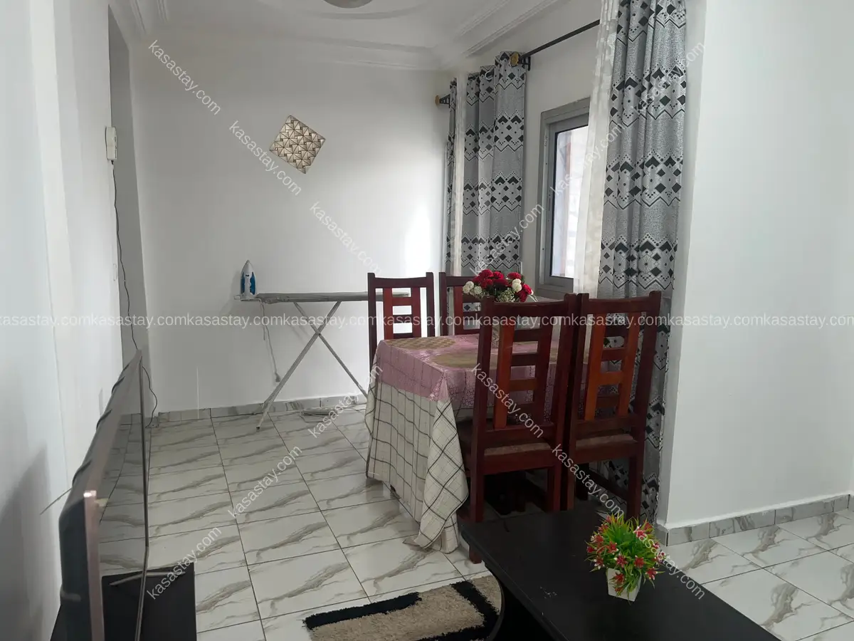 Appartement meublé 10 par résidence HONORINE (bssadi carrefour maçon ) 3